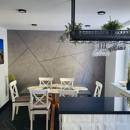 شقة New York Style Apartament 90 M2 We Wroclawiu *