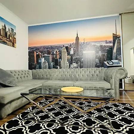 New York Style Apartament 90 M2 We Wroclawiu شقة