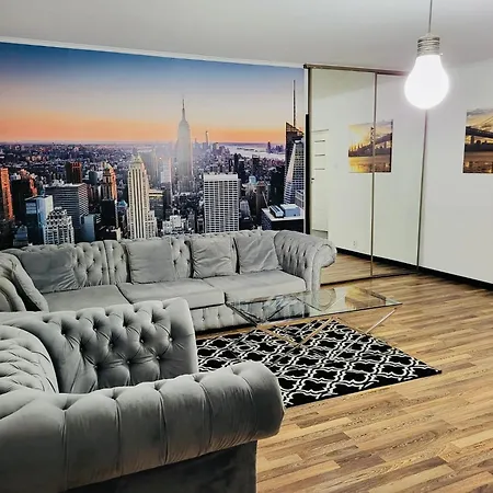 New York Style Apartament 90 M2 We Wroclawiu شقة
